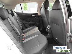 Skoda Fabia Essence 1.0