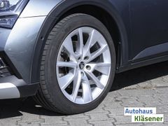 Skoda Superb Combi Scout
