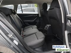 Skoda Octavia Combi Essence